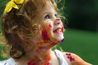 girl with paint of body
